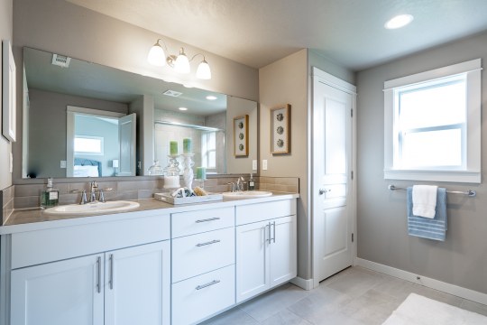 Contemporary master bathroom in new home